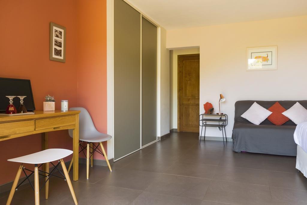 Le Ruone 3* Calcatoggio (Corsica)
